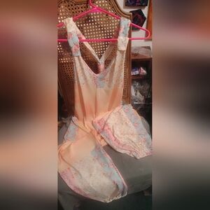 Floral Sleeveless Chemise in Cream and Pink